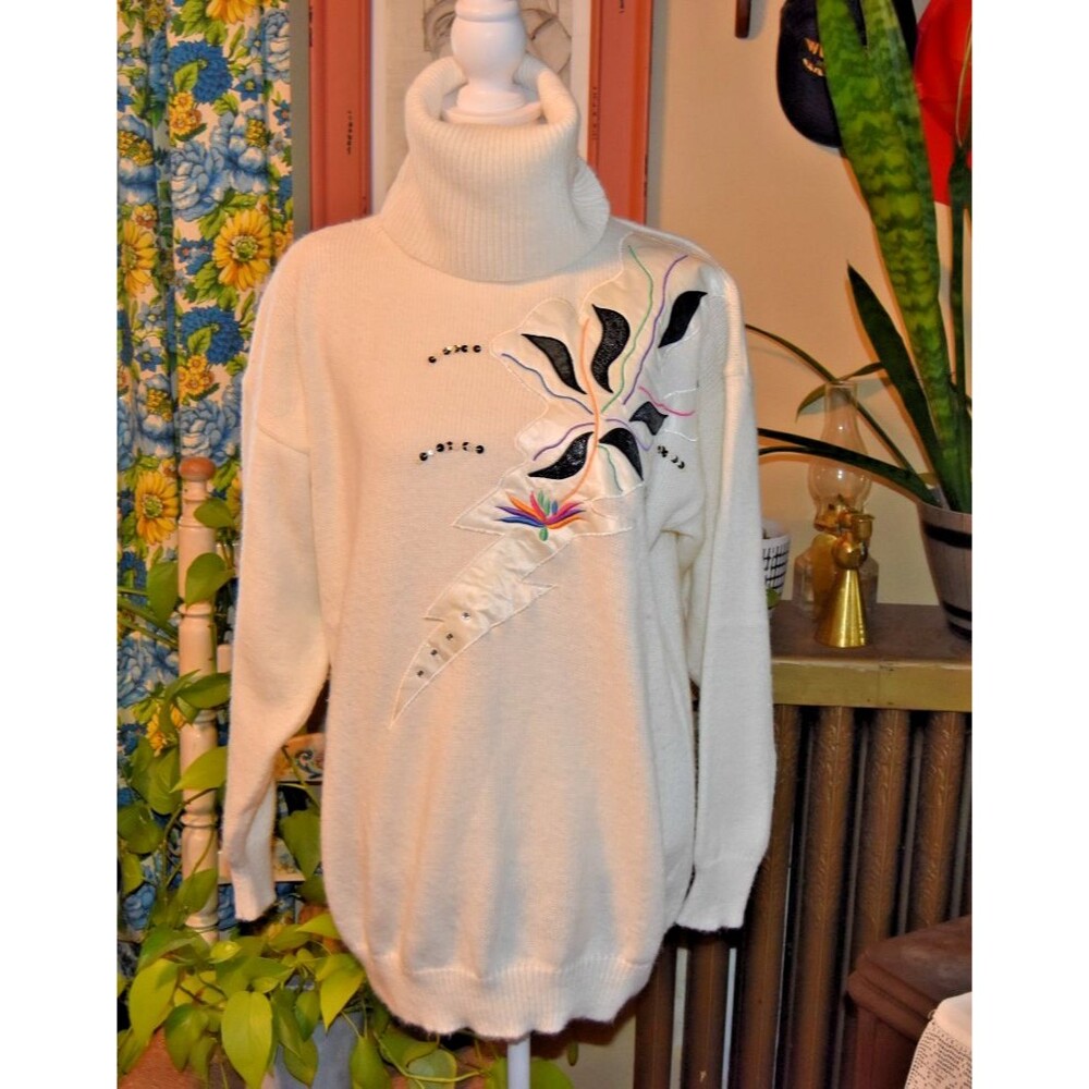 Vintage 1970s Lady Roi Turtleneck Sweater Sequins Embellishments White S-L
